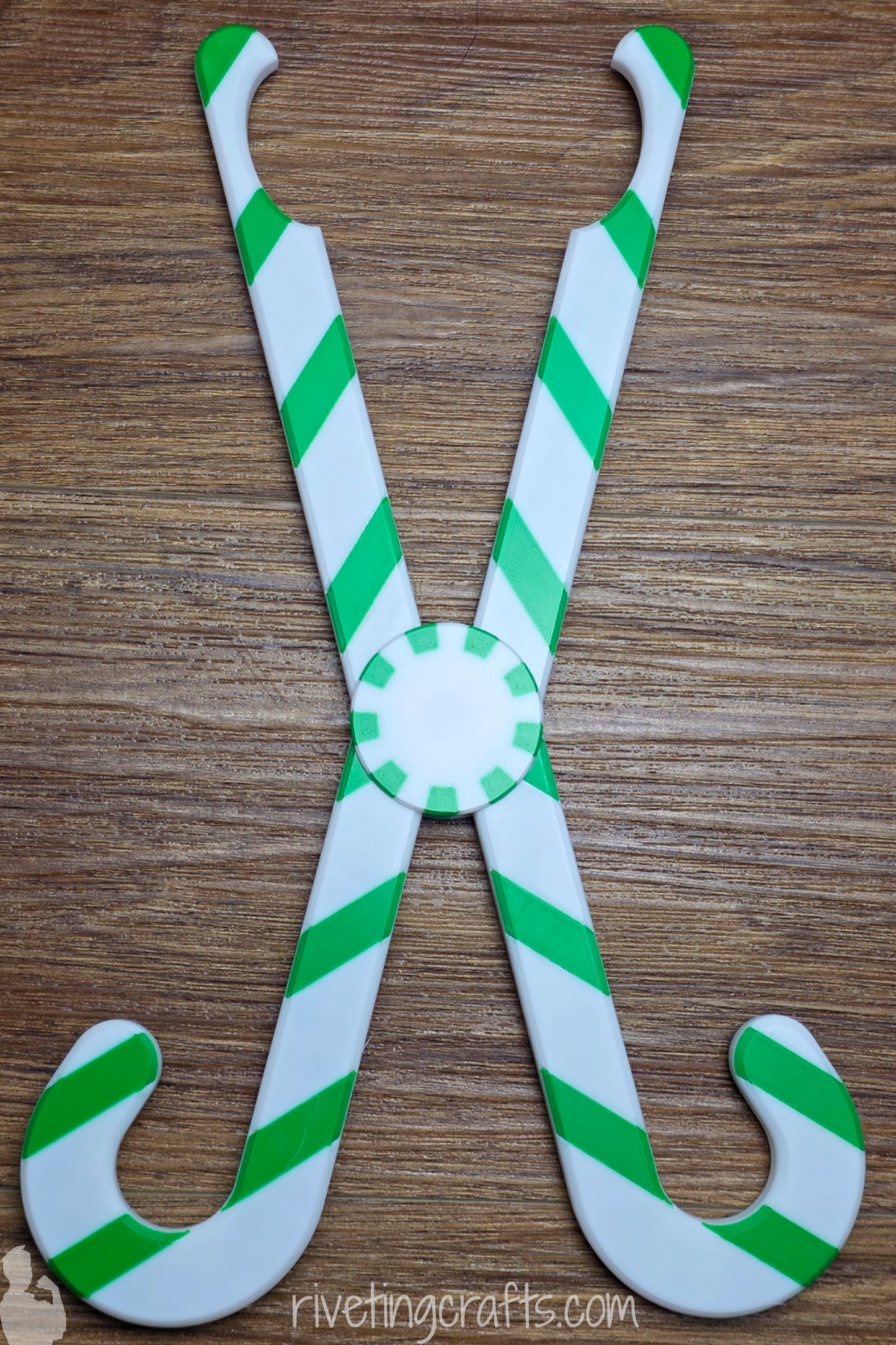 Elf Grabber Tool – Crafted Christmas Mischief Saver for No-Touch Elf Fun