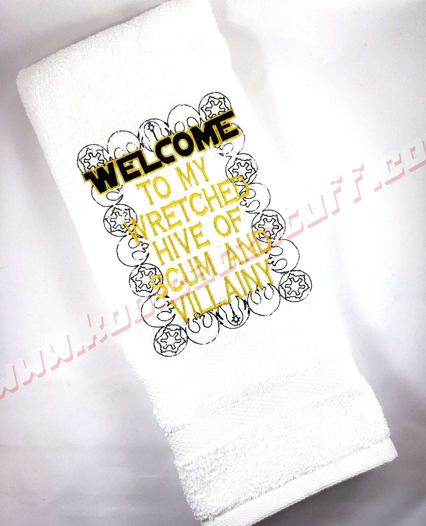 Star Wars Wretched Hive Towel - Kool Catz Stuff